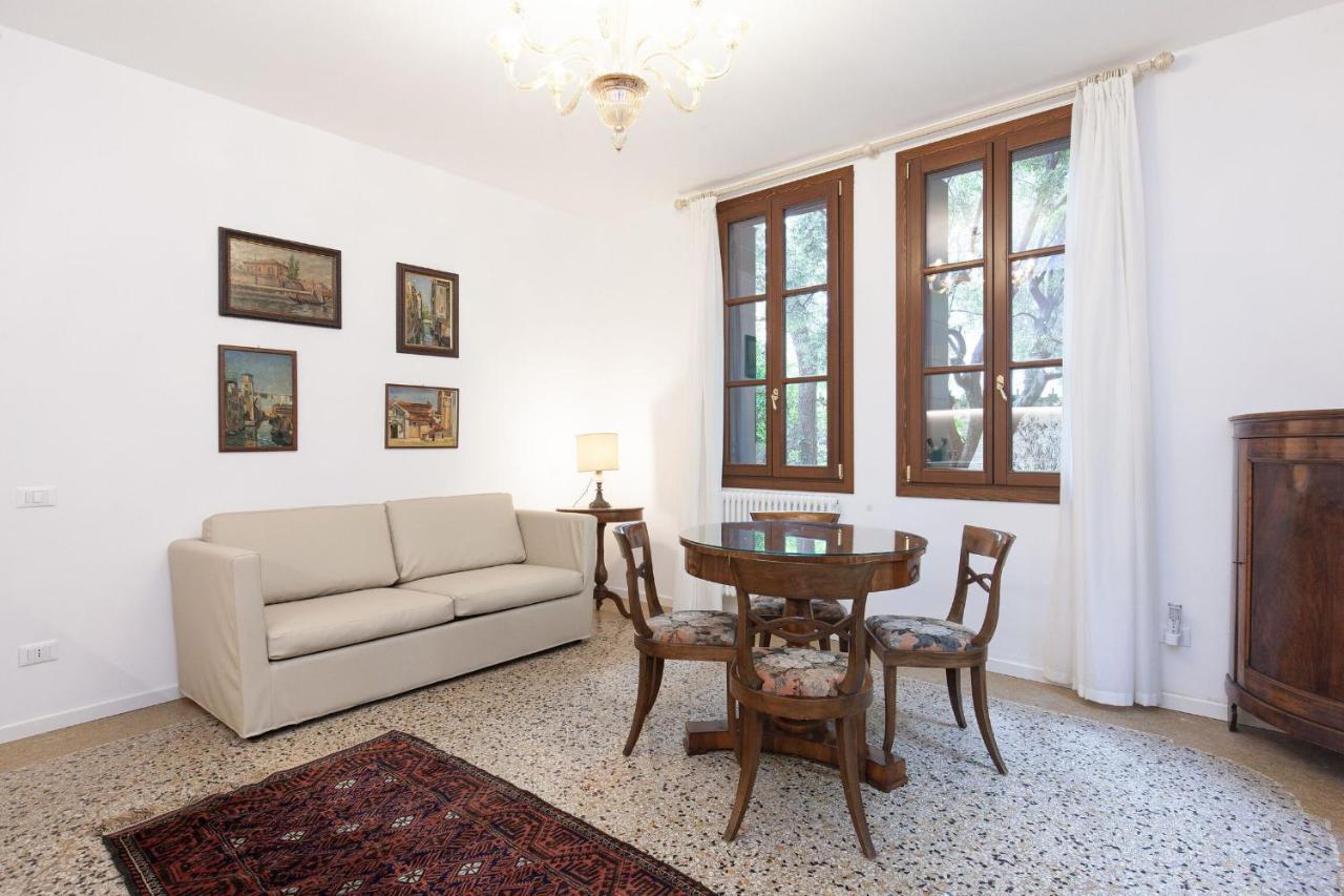 Residence Santa Marta By Halldis Венеция Экстерьер фото